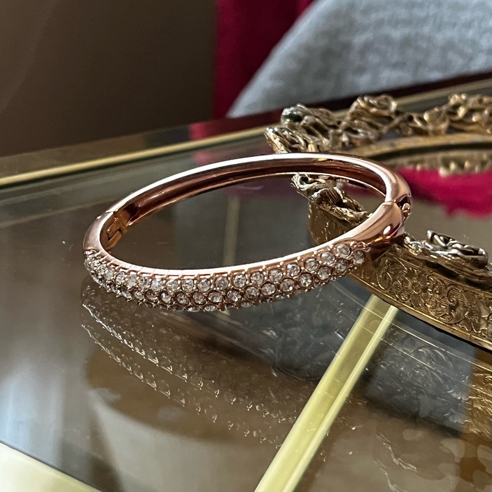 Avon Bangle Bracelet